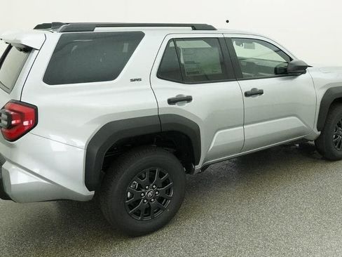 Used 2026 Toyota 4Runner SR5 AWD/4WD image 18
