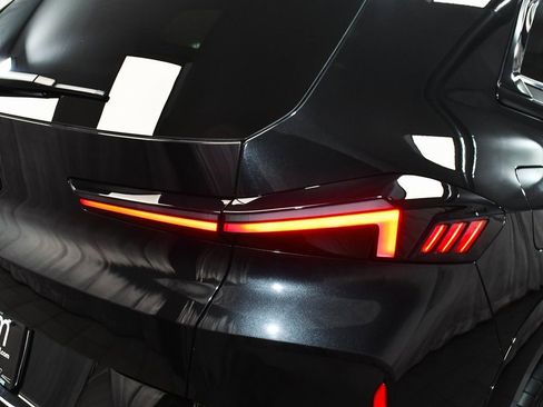 Used 2025 BMW XM image 93