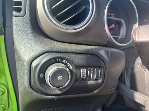 Used 2020 Jeep Wrangler Unlimited Rubicon w/ Steel Bumper Group AWD/4WD image 30