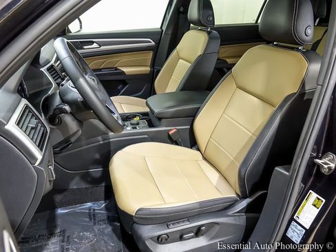 Used 2021 Volkswagen Atlas Cross Sport SEL w/ Cross Sport MDO Package image 9