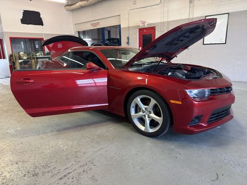 Used 2015 Chevrolet Camaro SS w/ Rear Vision Package RWD image 9