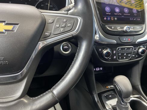 Used 2022 Chevrolet Equinox Premier image 20