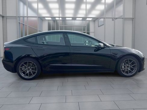 Used 2021 Tesla Model 3 Standard Range Plus RWD image 4