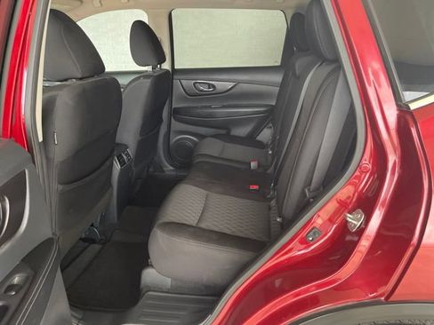 Used 2018 Nissan Rogue SV w/ Premium Package AWD/4WD image 17