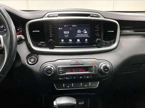 Used 2019 Kia Sorento EX image 8