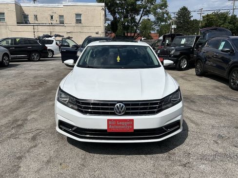 Used 2016 Volkswagen Passat 1.8T SE FWD image 3