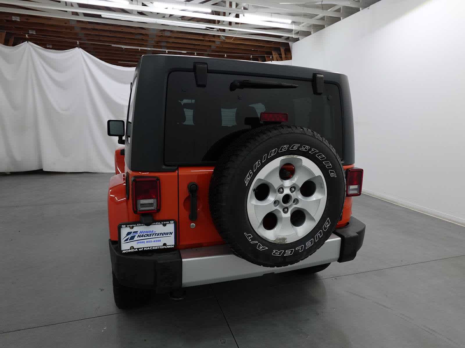 Used 2015 Jeep Wrangler Sahara w/ Dual Top Group AWD/4WD image 7