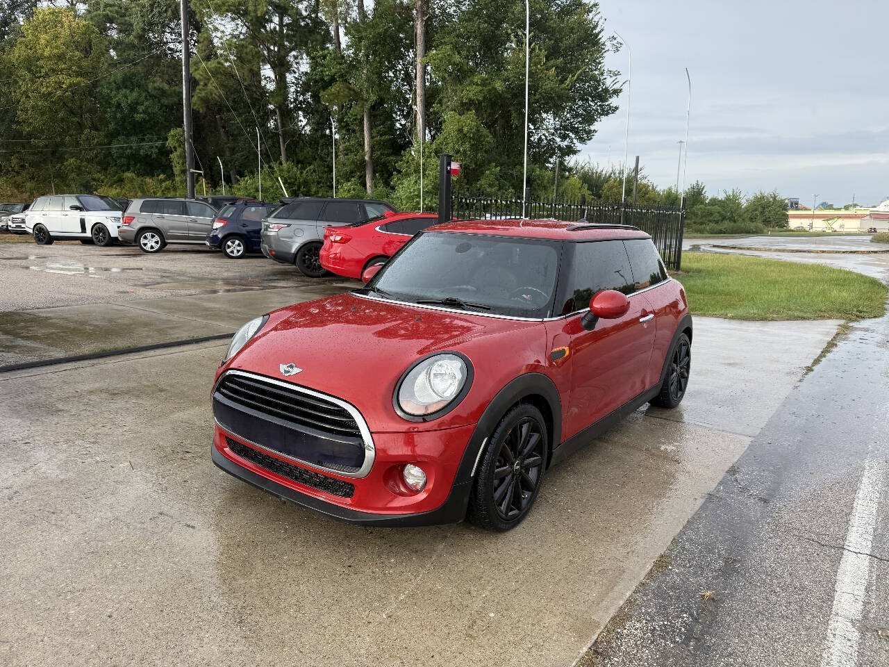 Used 2018 MINI Cooper 2-Door Hardtop FWD image 2