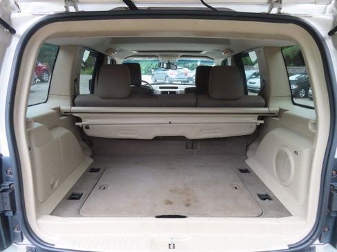 Used 2008 Jeep Liberty Limited w/ Premium Sound Group AWD/4WD image 9