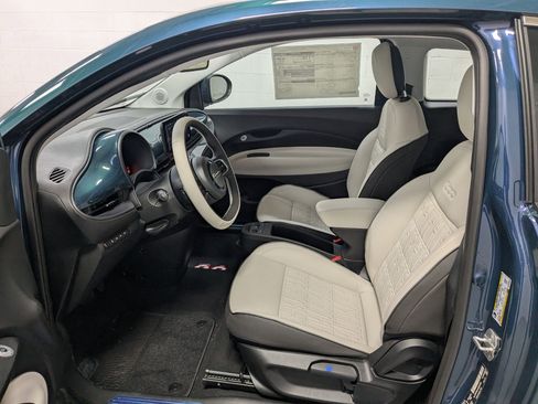 New 2025 FIAT 500 e w/ Quick Order Package 21B Icona image 15