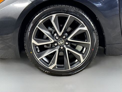 Used 2022 Toyota Corolla SE FWD image 38