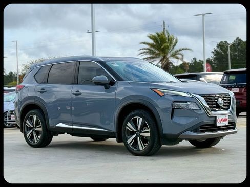 Used 2023 Nissan Rogue SL w/ SL Premium Package image 5