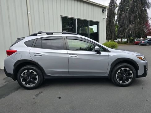 Used 2023 Subaru Crosstrek 2.0i Premium AWD/4WD image 2