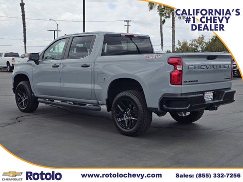 Used 2024 Chevrolet Silverado 1500 Custom Trail Boss w/ Turbomax Blackout Package AWD/4WD image 5