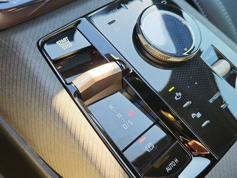 Used 2025 BMW X3 xDrive30i w/ Premium Package image 14