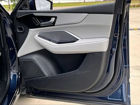 Certified 2026 Acura MDX FWD w/ Technology Package image 23