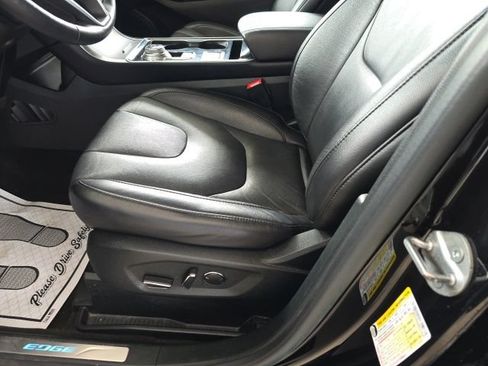 Used 2019 Ford Edge Titanium AWD/4WD image 26