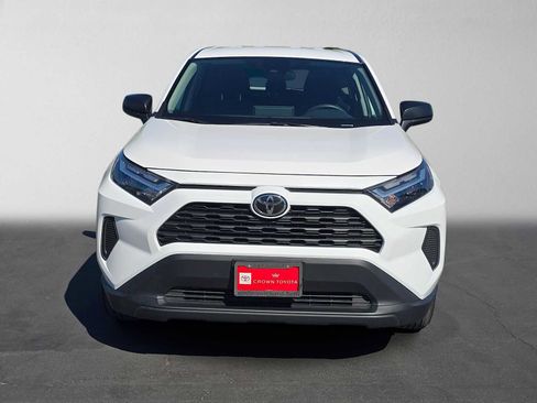 Certified 2025 Toyota RAV4 LE FWD image 8