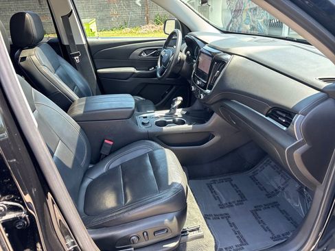 Used 2021 Chevrolet Traverse Premier w/ Redline Edition FWD image 44