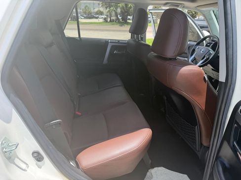 Used 2022 Toyota 4Runner Limited AWD/4WD image 22