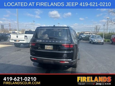 Used 2022 Jeep Wagoneer Series III w/ Premium Group I image 29