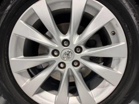 Used 2013 Toyota Venza XLE w/ XLE Premium Pkg FWD image 10