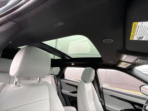 Used 2026 Land Rover Range Rover Evoque S image 24