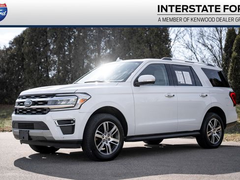 Used 2024 Ford Expedition Limited image 1