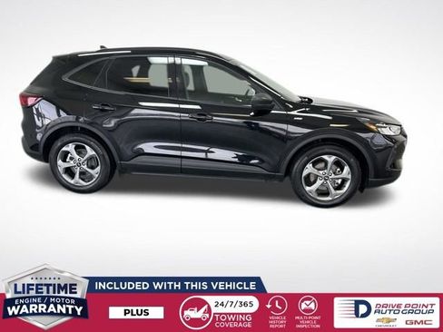 Used 2025 Ford Escape ST-Line image 2
