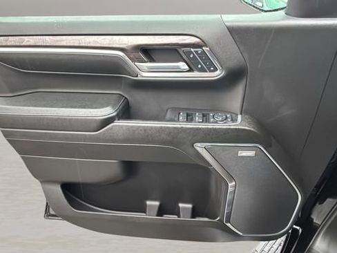 Used 2024 Chevrolet Silverado 1500 LTZ w/ Technology Package image 17