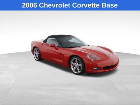 Used 2006 Chevrolet Corvette Convertible w/ Preferred Equipment Group RWD image 2
