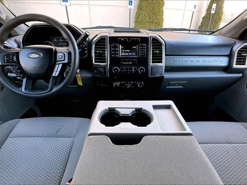 Used 2018 Ford F250 XLT image 16