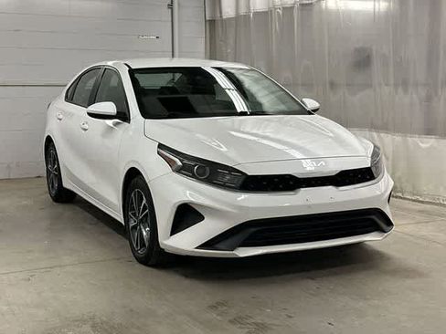 Used 2022 Kia Forte LXS FWD image 27