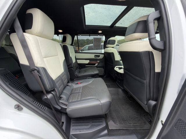 Used 2023 Toyota Sequoia Capstone AWD/4WD image 12