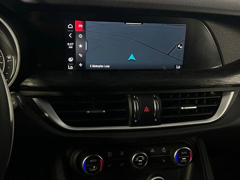 Used 2022 Alfa Romeo Stelvio Sprint image 16