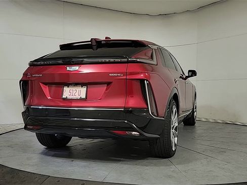 Used 2024 Cadillac Lyriq Luxury w/ LPO, Floor Liner Package image 7
