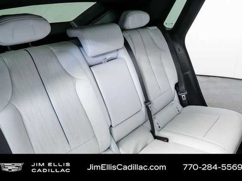 New 2026 Cadillac Lyriq Premium Luxury image 20