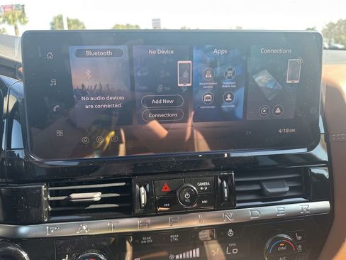 New 2026 Nissan Pathfinder Platinum image 17