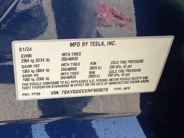 Used 2024 Tesla Model Y Long Range AWD/4WD image 24