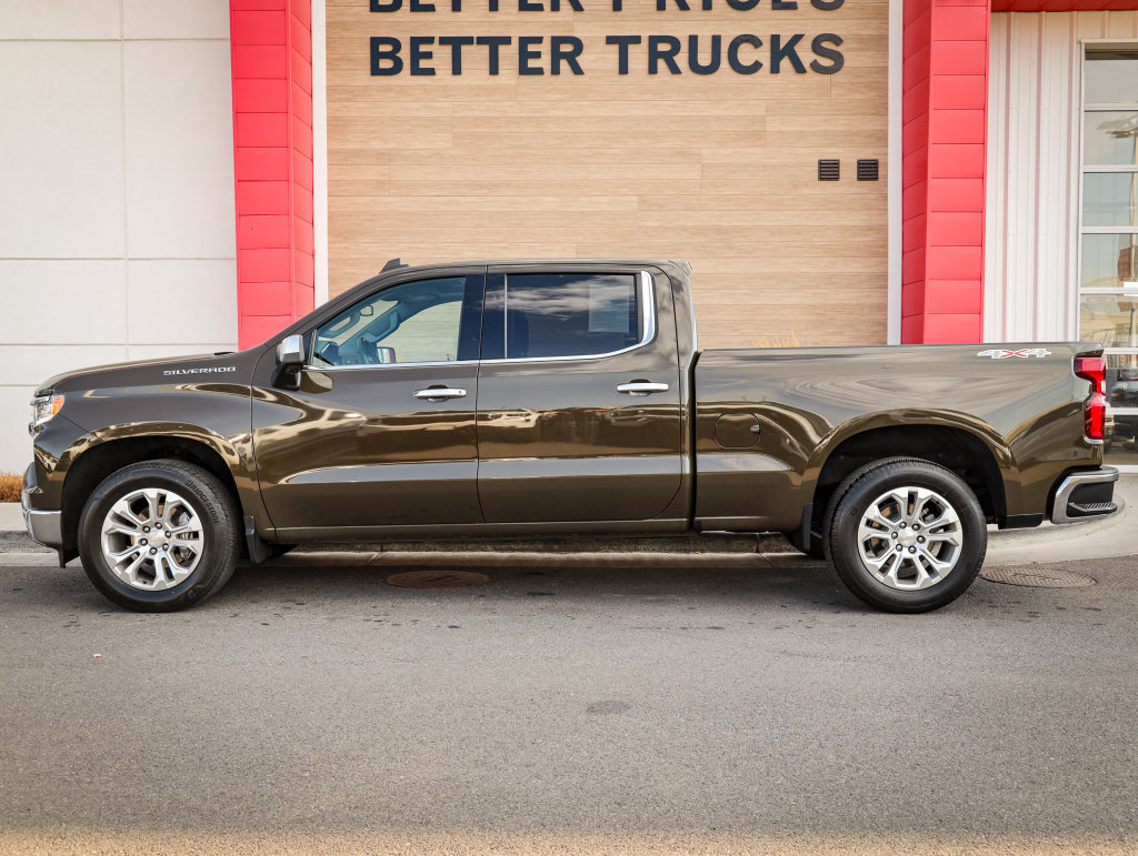 Used 2023 Chevrolet Silverado 1500 LTZ w/ LTZ Premium Package AWD/4WD image 7