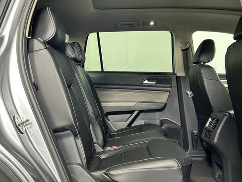 Used 2023 Volkswagen Atlas SEL AWD/4WD image 13