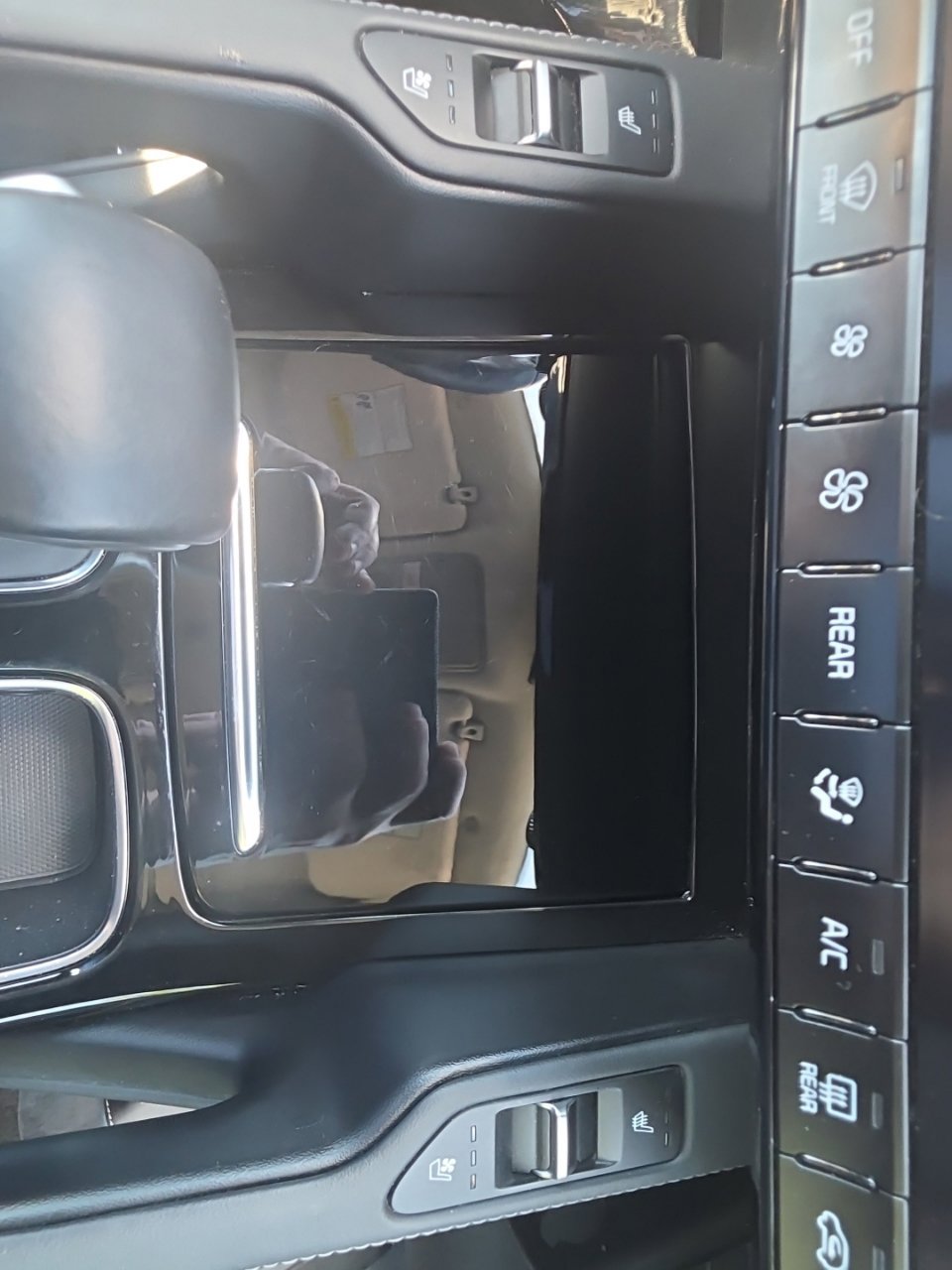 Used 2022 Kia Telluride SX w/ SX Prestige Package AWD/4WD image 36