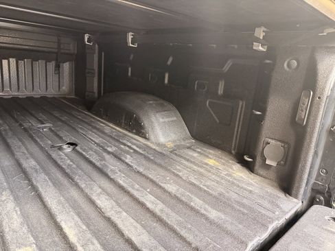 Used 2024 GMC Sierra 2500 AT4 w/ AT4 Premium Plus Package image 9