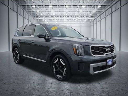 Used 2023 Kia Telluride S AWD/4WD image 12