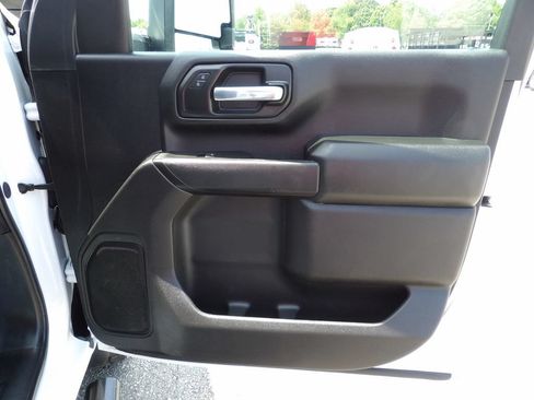 Used 2025 Chevrolet Silverado 3500 W/T w/ WT/CX Safety Package AWD/4WD image 39