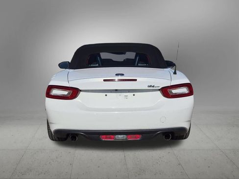 Used 2017 FIAT 124 Spider Lusso RWD image 5