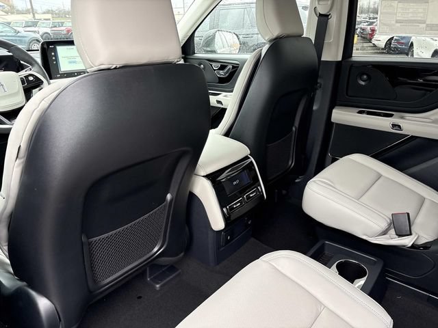 New 2026 Lincoln Aviator Reserve RWD image 17