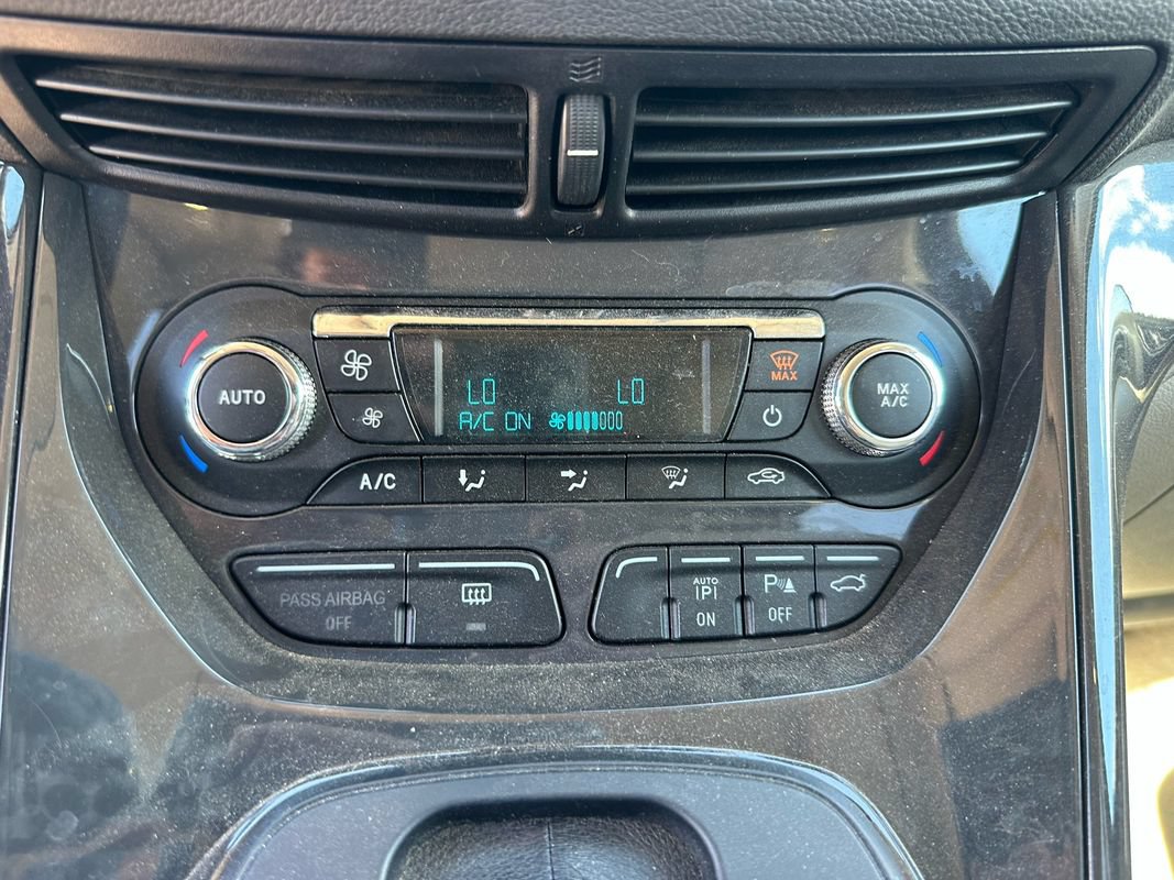 Used 2014 Ford Escape Titanium w/ Equipment Group 401A AWD/4WD image 40