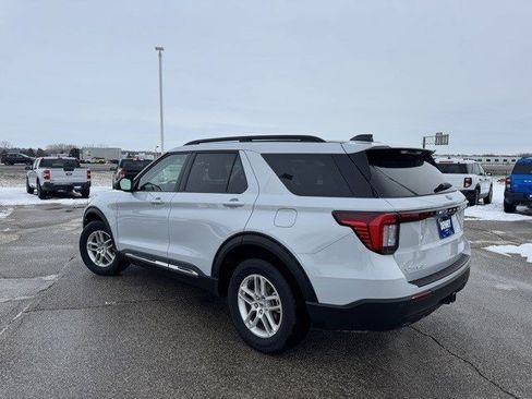 Certified 2025 Ford Explorer Active image 6