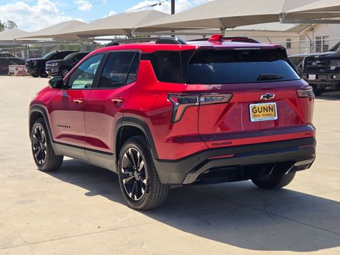Used 2025 Chevrolet Equinox RS w/ Safety and Technology Package image 5